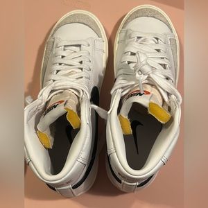 Women’s size 6 NIKE BLAZERS